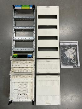 Hager ZU37VT4APZ2 Verteilerfeld, univ.Z, H:1050mm, VT 4-reihig, 1-feld., 300mm APZ unten u. 1x RFZ